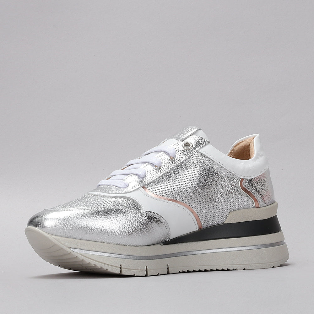 Adelyn - White/Silver