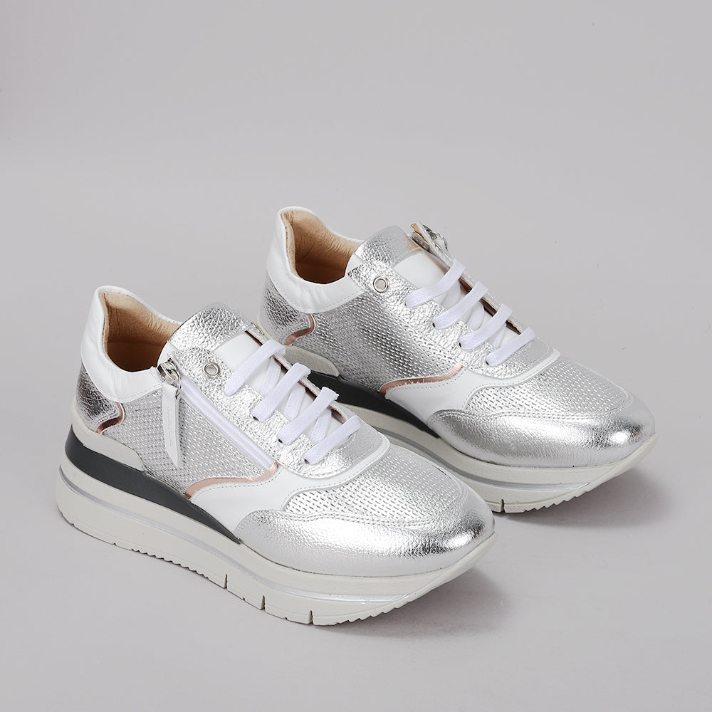 Adelyn - White/Silver