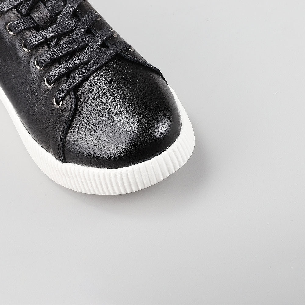 Claranta - Black - Naked Arches