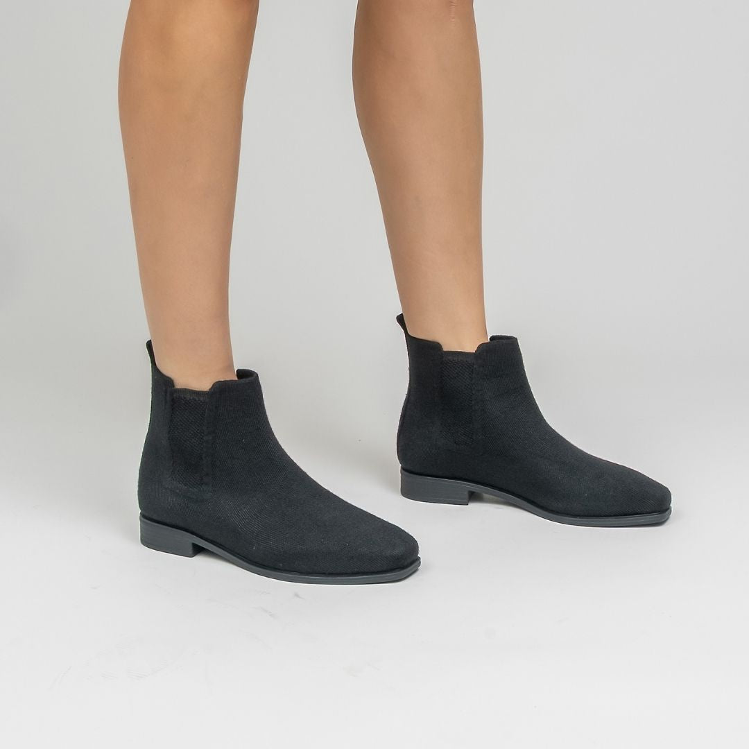 Cosmo - Black