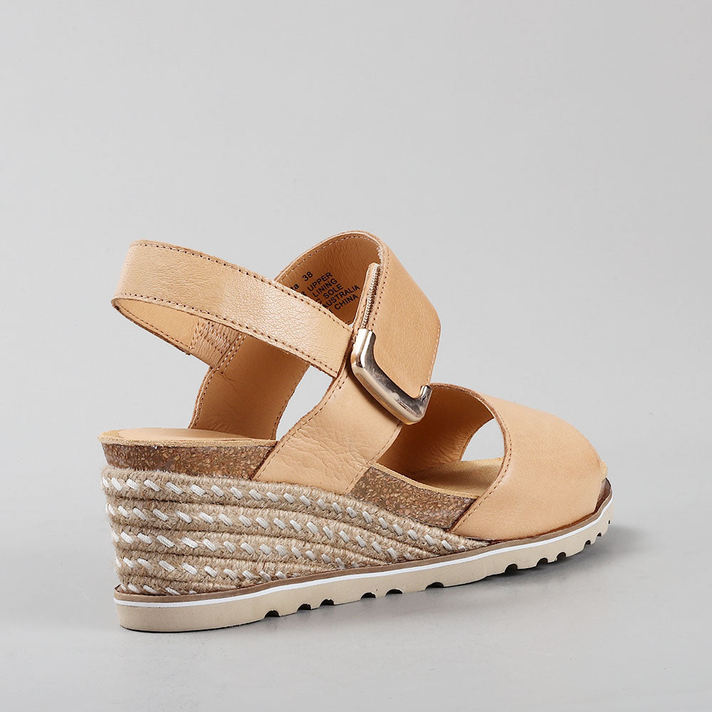 Evita - Scissors - LE SANSA