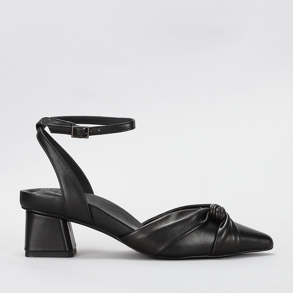 Hestia - Black