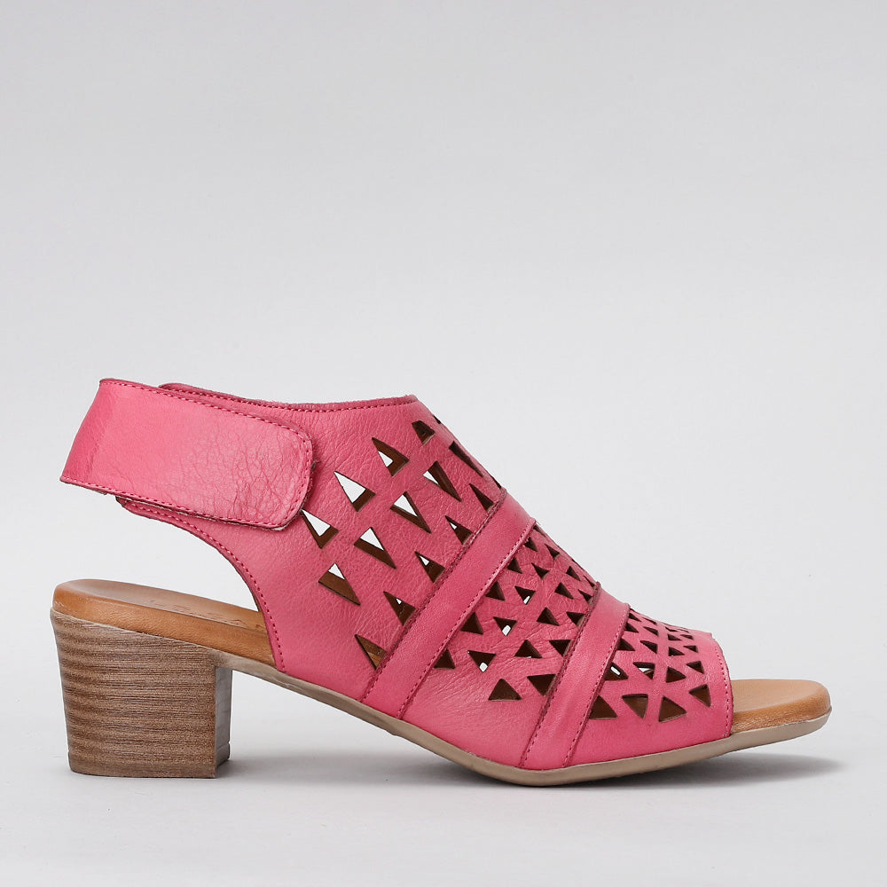 Lora - Fuchsia