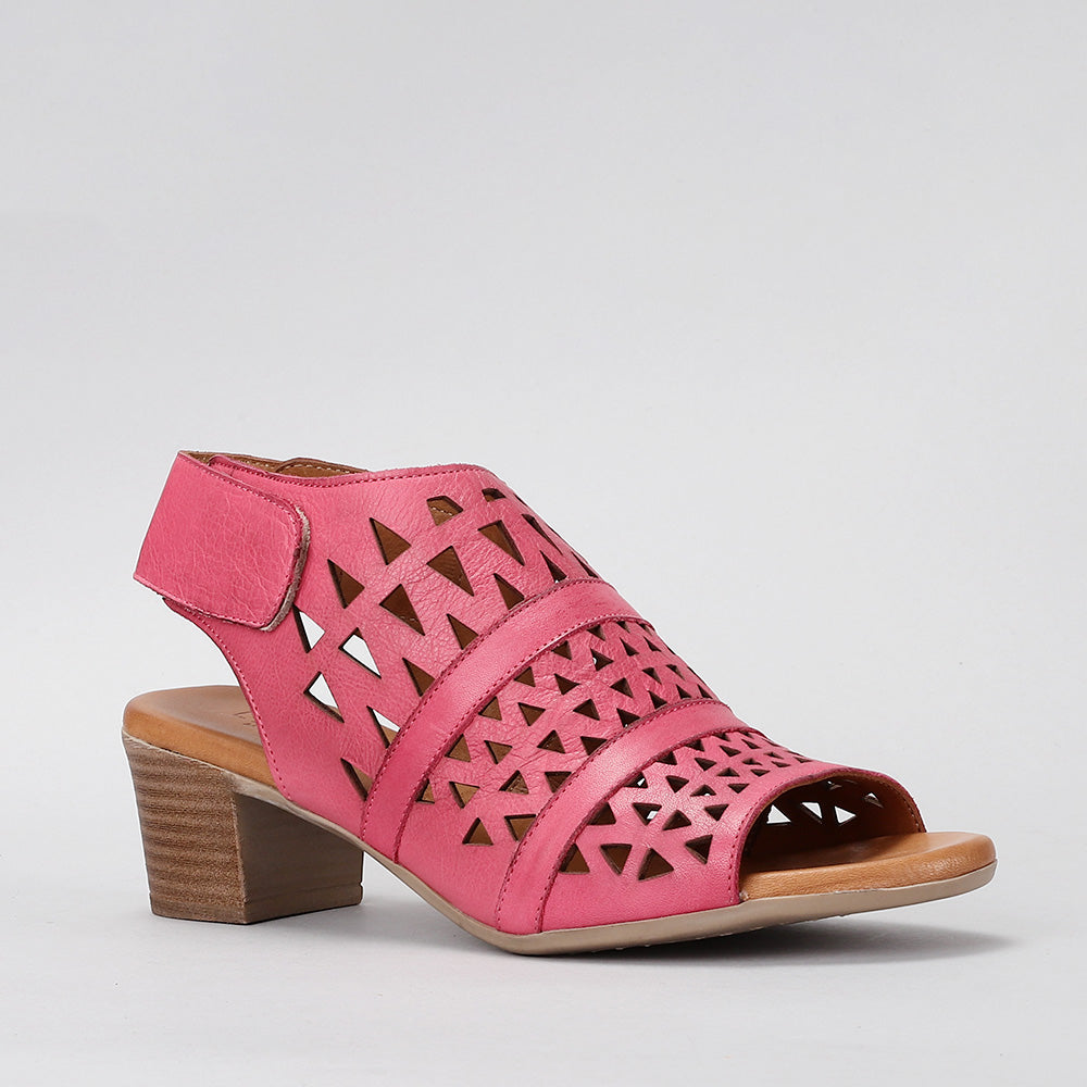Lora - Fuchsia