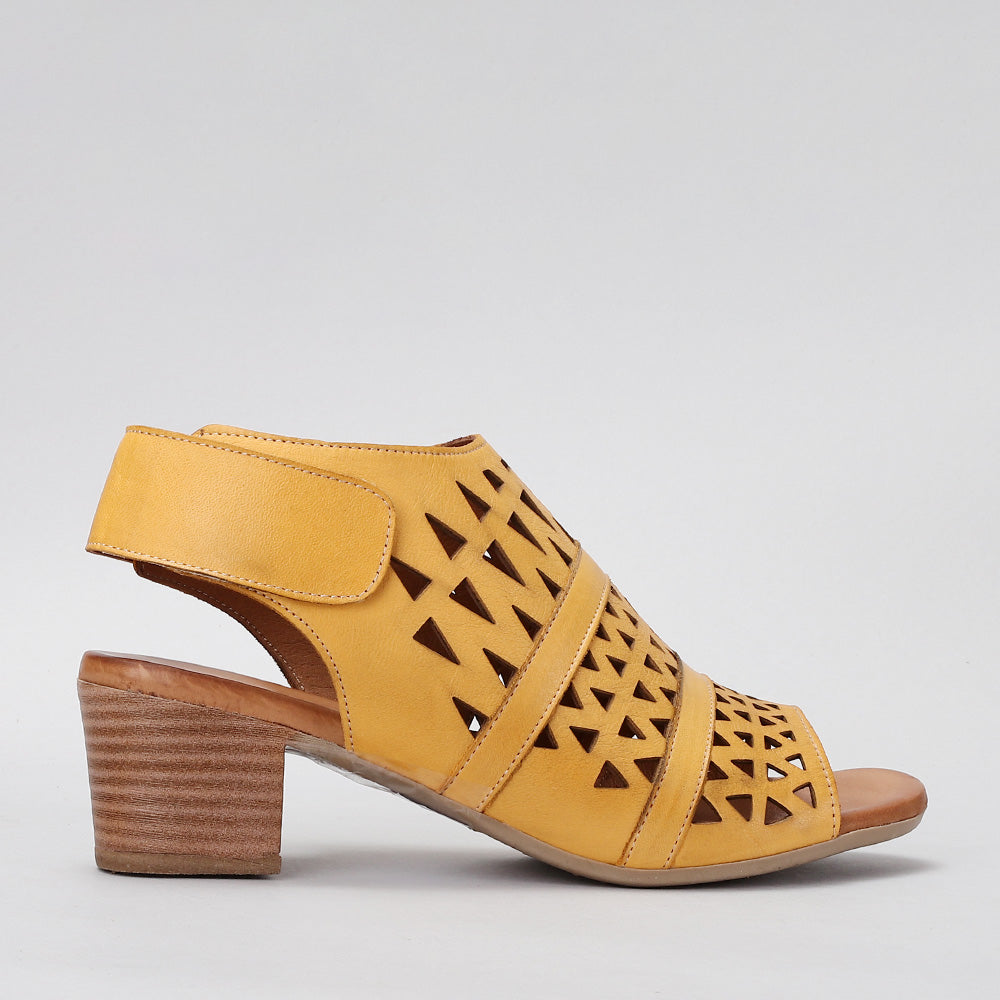 Lora - Mustard