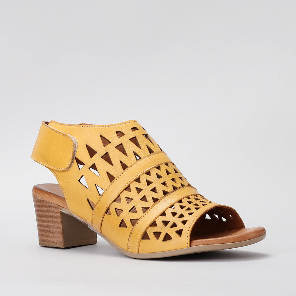 Lora - Mustard
