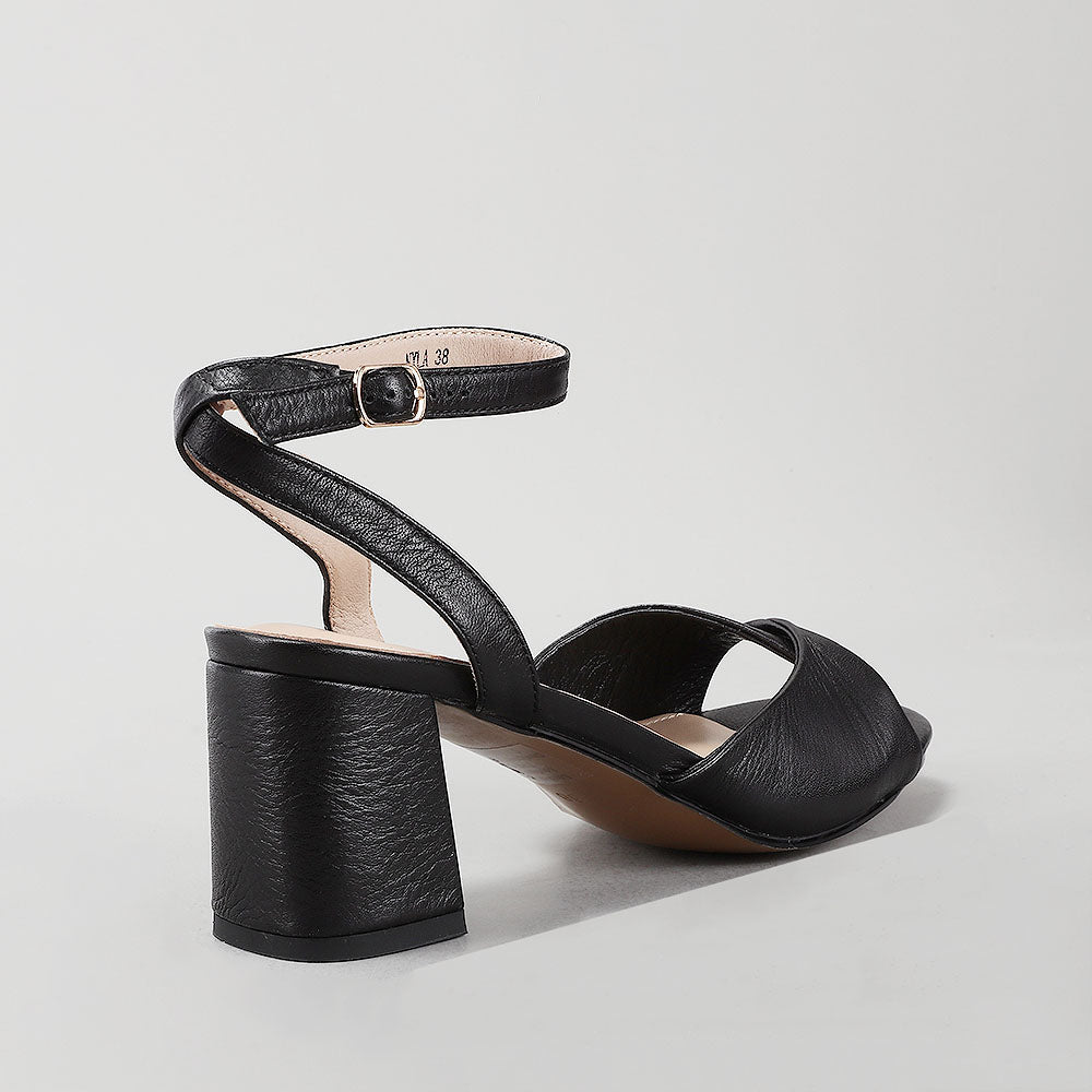 Nyla - Black - Naked Arches