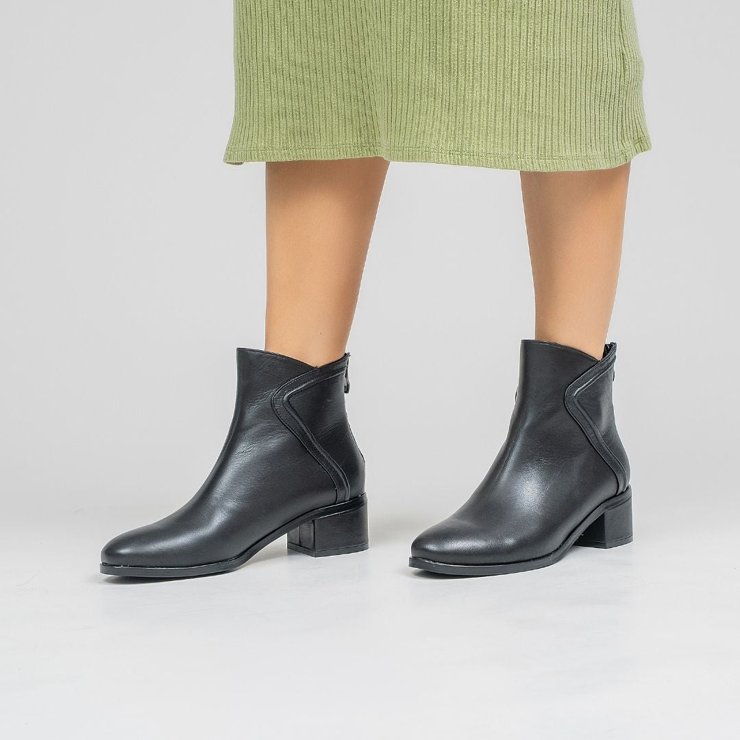 Revelle - Black - Le Sansa