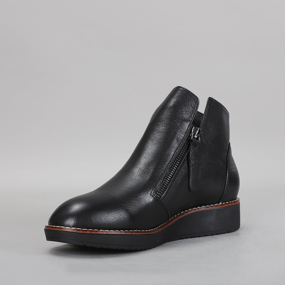 RONNIE - Black/Black Sole - LE SANSA